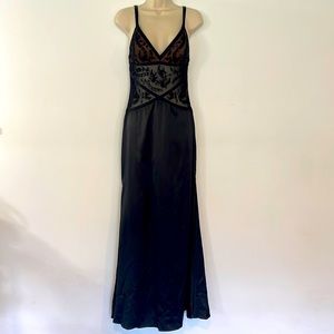 Stunning Cache Long Formal Gown